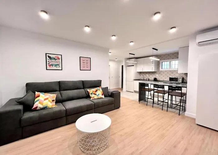 Macasta Suite